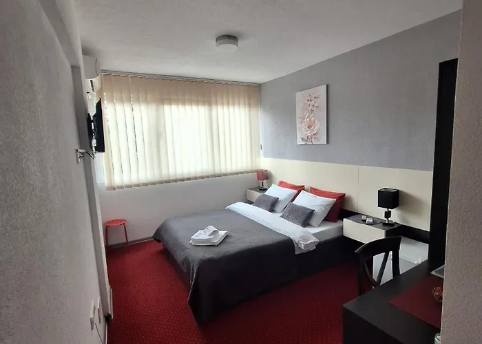 S&s Milicevic U Strogom Centru Aleksandrovca Aleksandrovac