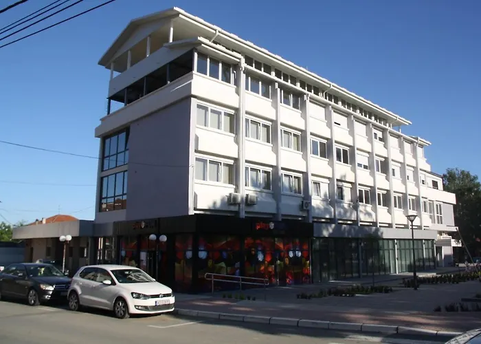 S&s Milicevic U Strogom Centru Aleksandrovca 公寓 *